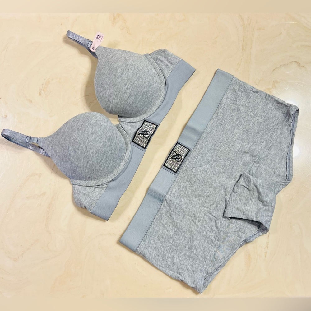VICTORIA’S SECRET Bling Shine Patch Push Up Bra & Boyshort Set Grey 32B S/M